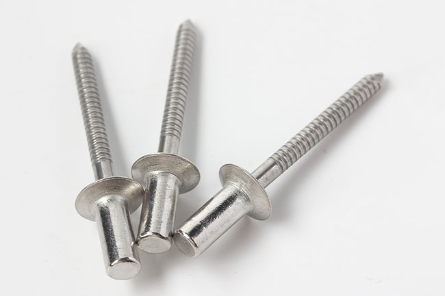closed end countersunk rivet nut