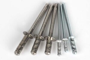 multi-grip blind rive
